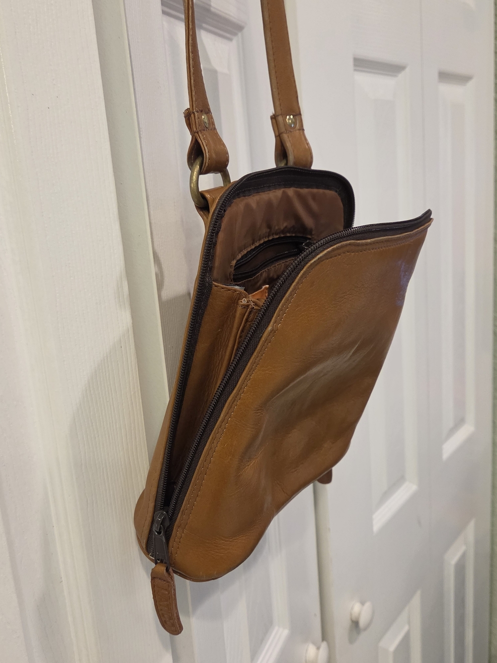 Vintage 90s/y2k Latico Leather Crossbody Bag - Picture 5 of 10